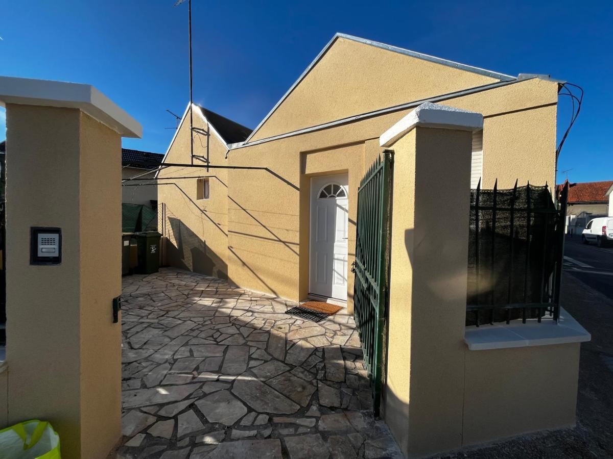 Studios Au Quartier Pavillonnaire Rue D Ambert Orleans Ngoại thất bức ảnh